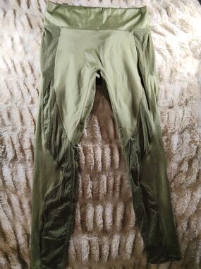 Fabletics Olive Green Ribbed-Panel Leggings